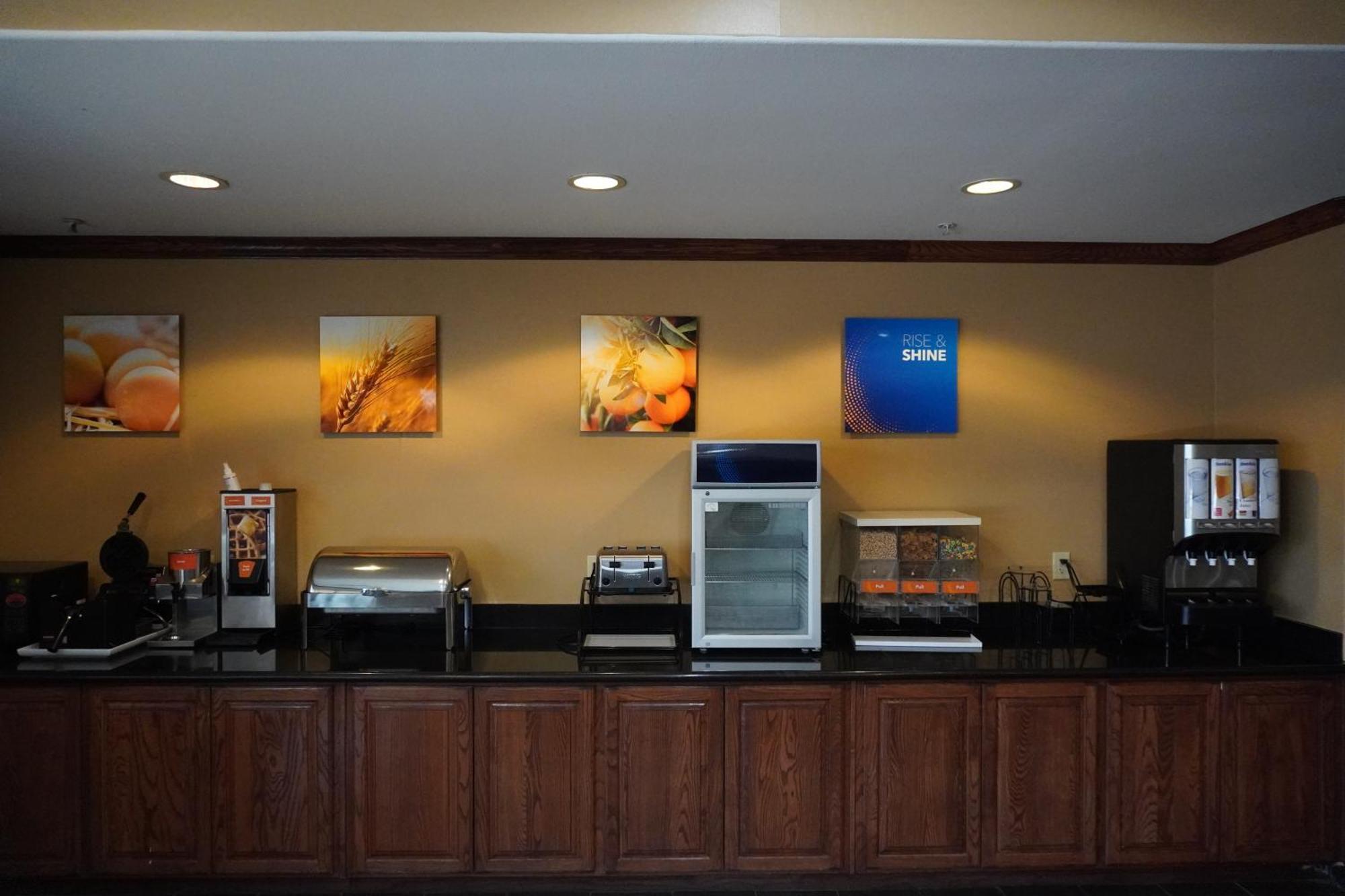 Comfort Inn & Suites Monahans I-20 Bagian luar foto