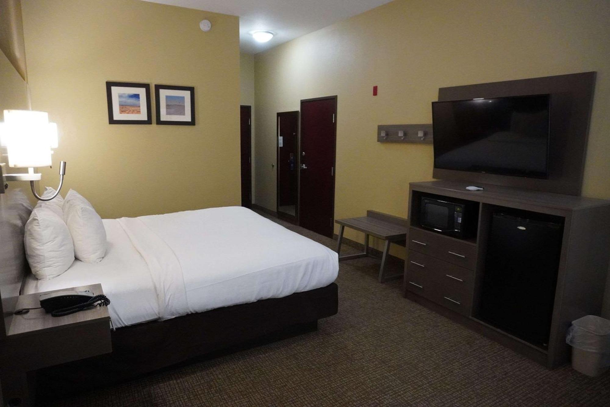 Comfort Inn & Suites Monahans I-20 Bagian luar foto